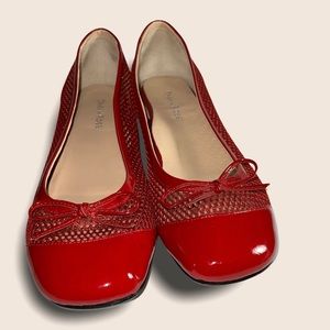 Taryn Rose Red Patent Leather Cap Toe Mesh Sides Flats Size 9